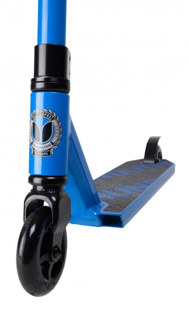 Blazer Pro Outrun 2 Complete Stunt Scooter - Blue - Image 3