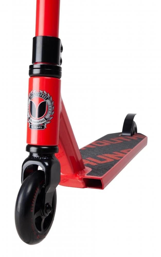 Blazer Pro Outrun 2 Complete Stunt Scooter - Red - Image 3