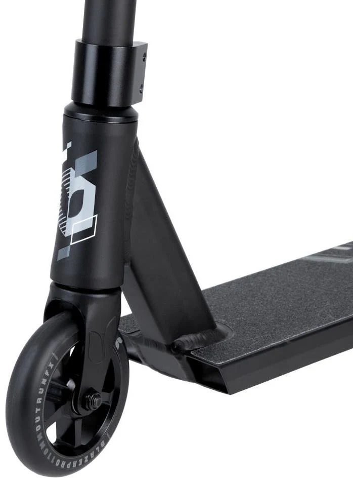 Blazer Pro Outrun 3 Complete Stunt Scooter - Black / Black - Image 4